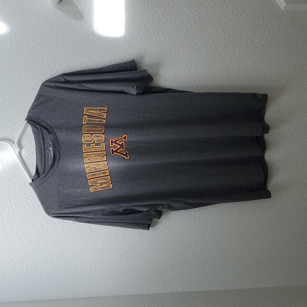 Minnesota campus heritage short sleeve shirt size large
